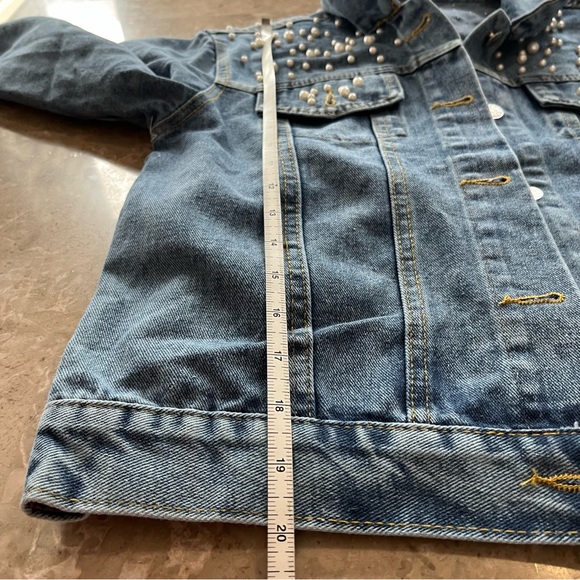 Ladies jean jacket with pearls size small - Picture 5 of 10
